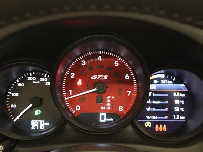 2023 Porsche MACAN — миниатюра 16