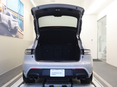 2023 Porsche MACAN 照片 7