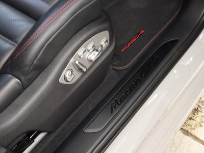 2023 Porsche MACAN — миниатюра 23