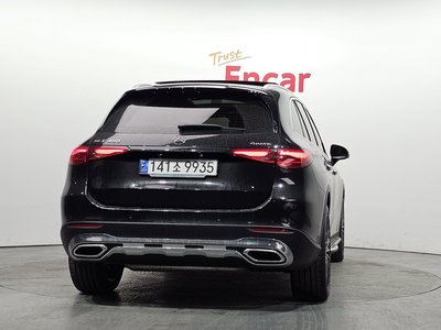 MERCEDES-BENZ GLC - 4