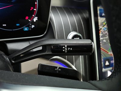 MERCEDES-BENZ GLC - 9