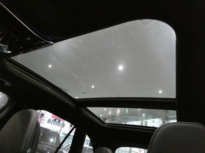 MERCEDES-BENZ GLC - 7