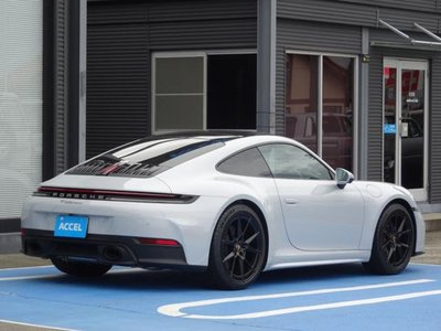PORSCHE 911 - 8