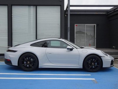 PORSCHE 911 - 9