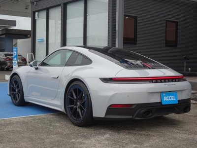 PORSCHE 911 - 6