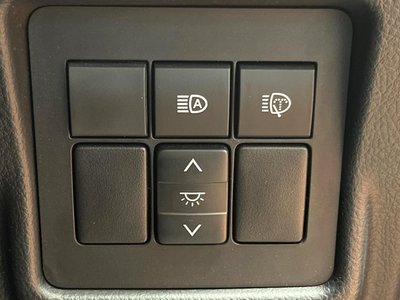 صورة مصغرة 36 لـ 2022 Toyota LAND CRUISER PRADO