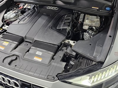 AUDI Q8 - 7