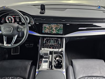 AUDI Q8 - 5