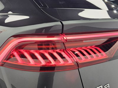 AUDI Q8 - 10