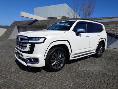 TOYOTA LAND CRUISER 300 - 2