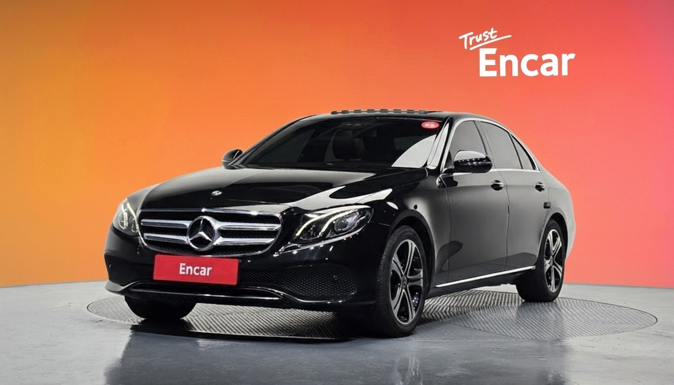 MERCEDES-BENZ E-CLASS - View 1