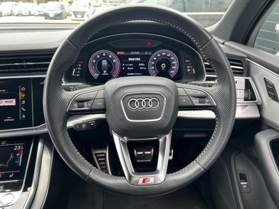 AUDI Q7 - 5