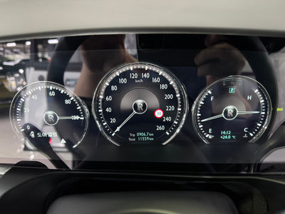 ROLLS-ROYCE GHOST - 7