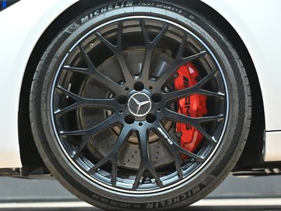 2023 Mercedes-BENZ C-CLASS AMG photo 3