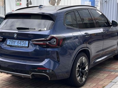 2025 BMW IX3 照片 7