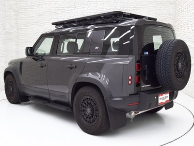 LAND ROVER DEFENDER - 2