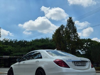 2017 Mercedes-BENZ S-CLASS photo 10