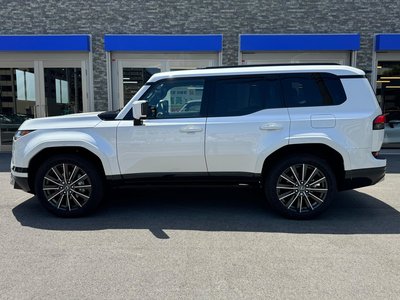 صورة 4 لـ 2025 LEXUS GX