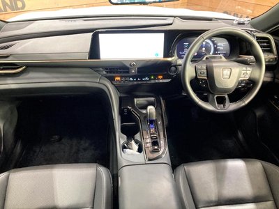 TOYOTA CROWN SPORT - 2