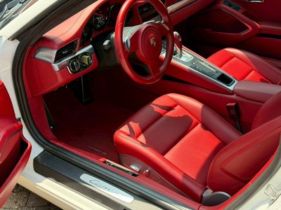PORSCHE 911 - 4