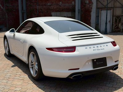 PORSCHE 911 - 6