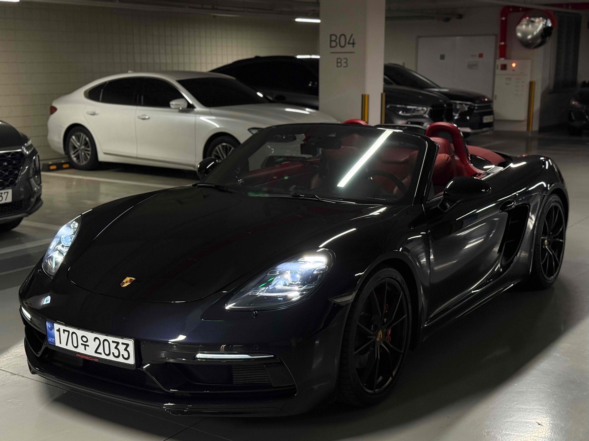 PORSCHE 718 - View 1