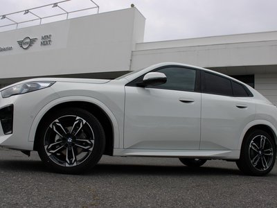 2025 BMW X2 — миниатюра 13