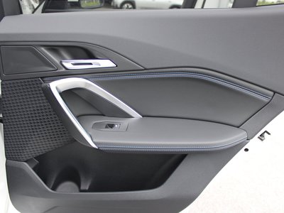 2025 BMW X2 — миниатюра 107