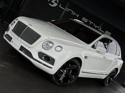 BENTLEY BENTAYGA - 8