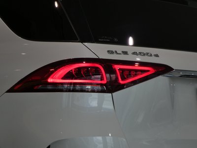 صورة 4 لـ 2021 Mercedes-BENZ GLE