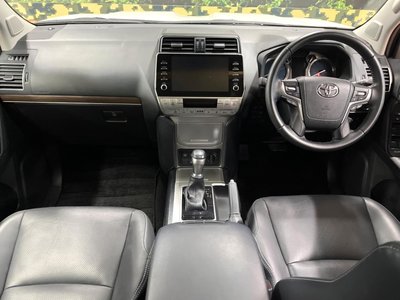 TOYOTA LAND CRUISER PRADO - 2