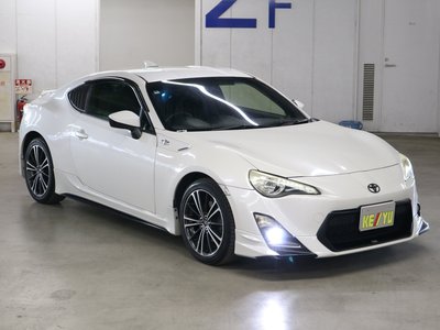 TOYOTA 86 - 8