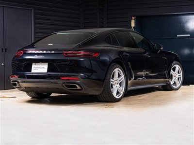PORSCHE PANAMERA - 3