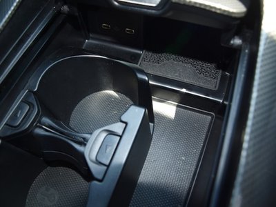 2025 Mercedes-BENZ C-CLASS — миниатюра 27