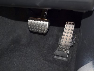 2025 Mercedes-BENZ C-CLASS — миниатюра 17
