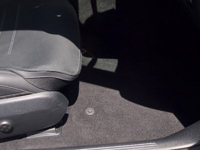 2025 Mercedes-BENZ C-CLASS — миниатюра 15