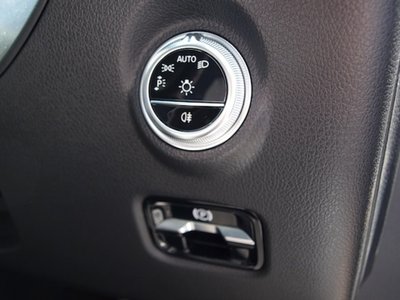 2025 Mercedes-BENZ C-CLASS — миниатюра 18