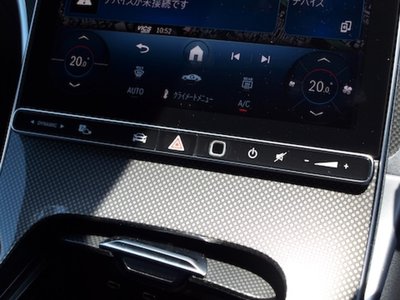 2025 Mercedes-BENZ C-CLASS — миниатюра 24