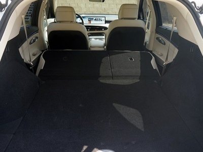 صورة 7 لـ 2025 Genesis GV70