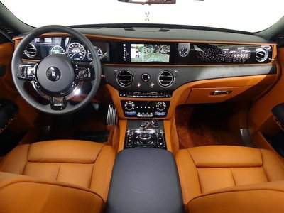 ROLLS-ROYCE GHOST - 7