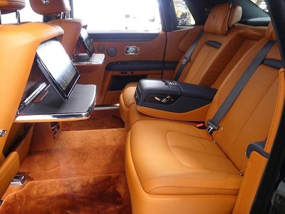 ROLLS-ROYCE GHOST - 10