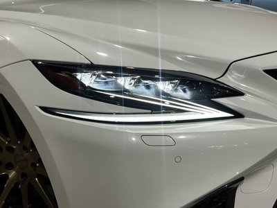 2018 Lexus LS — миниатюра 20