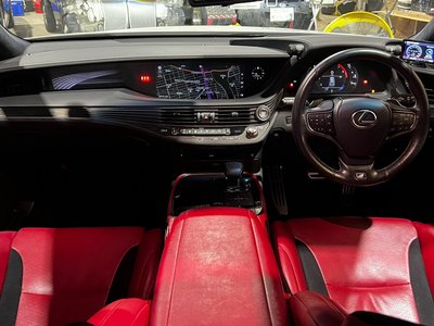 2018 Lexus LS — фото 10