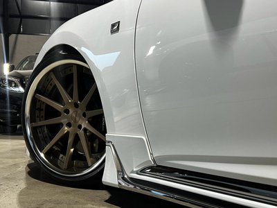 2018 Lexus LS — миниатюра 25