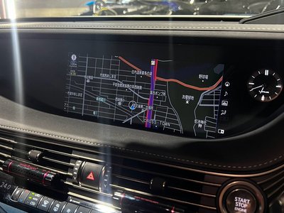 2018 Lexus LS — миниатюра 37