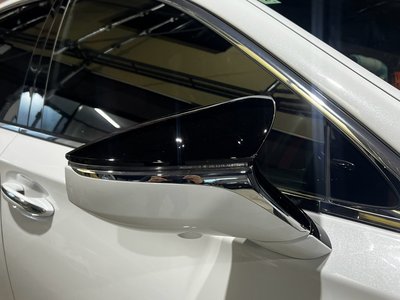 2018 Lexus LS — миниатюра 21