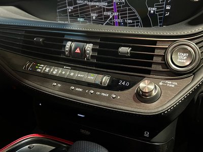 2018 Lexus LS — миниатюра 31