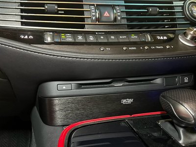 2018 Lexus LS — миниатюра 36