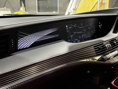 2018 Lexus LS — миниатюра 30