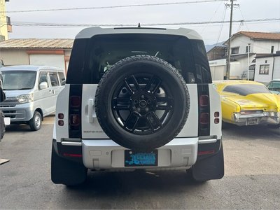 LAND ROVER DEFENDER - 4